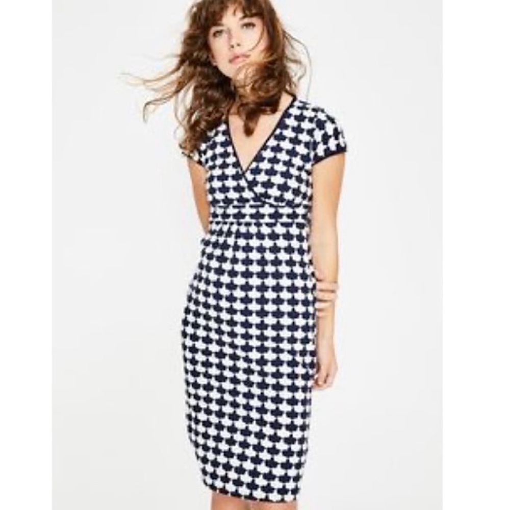 Boden Scallop Print V-Neck Dress